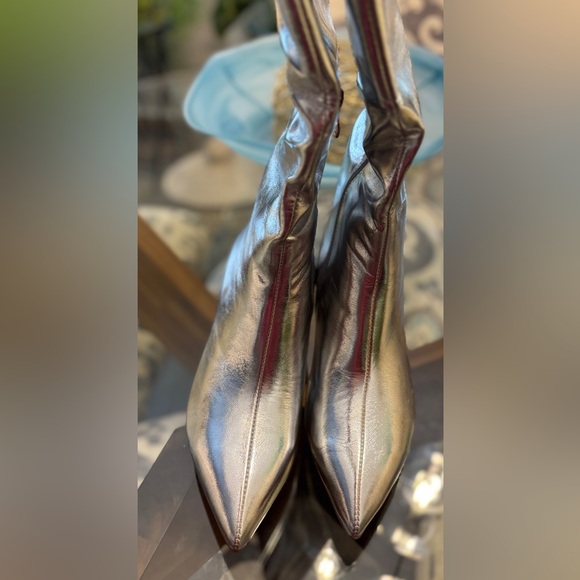 NWOT Silver Knee-high Boots with Half Zip Size 9.5 - Picture 2 of 7